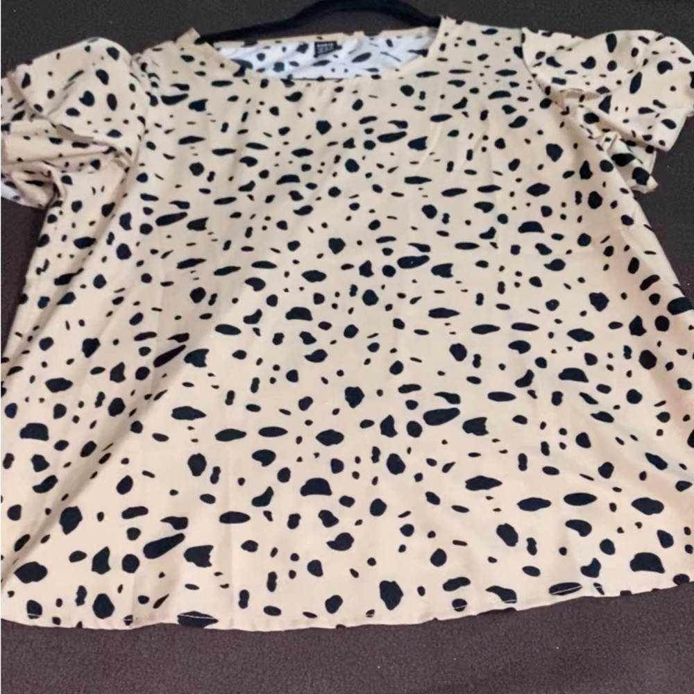 Animal Print Ruffle Sleeve Shirt